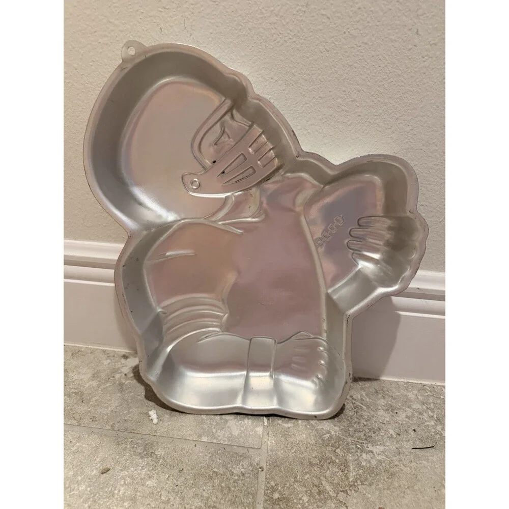 Vintage 1987 Wilton Football Player Cake Pan 2105-4610 Aluminum Sports Mold